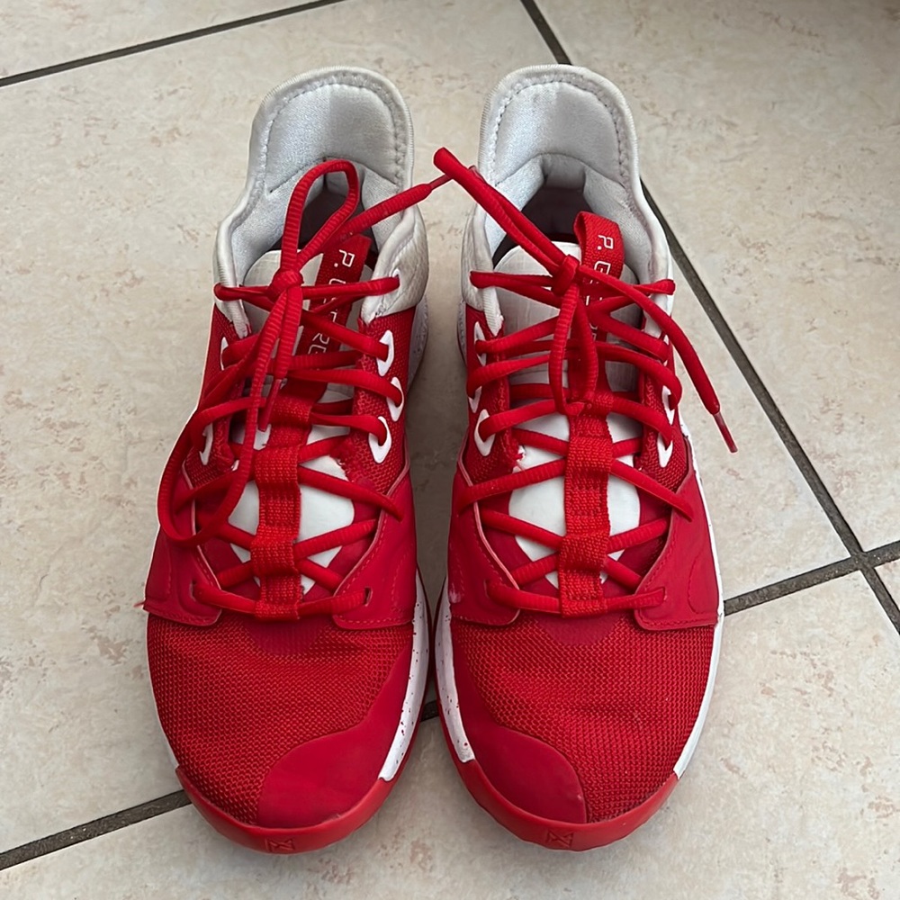 Paul George basketball shoes